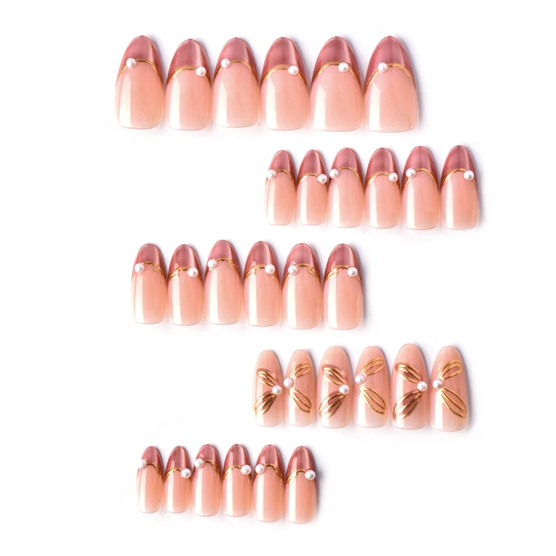 Glamouröse French Tip Press-On Nagelkunst Brehn