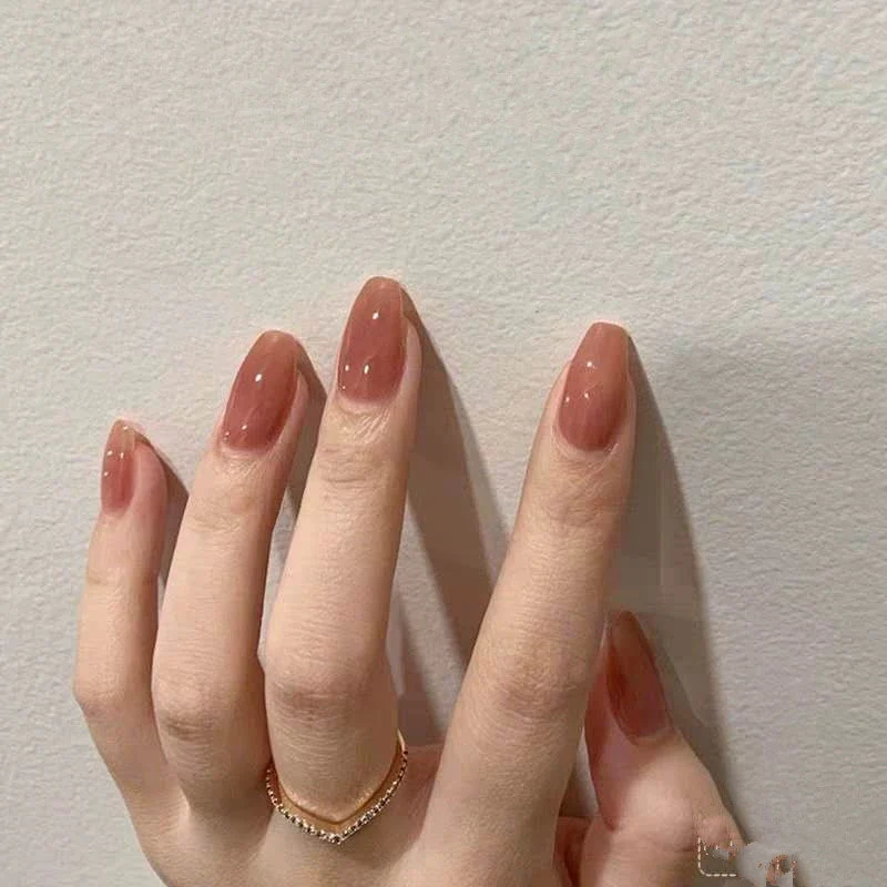 Premium Glänzender Nagellack Brehn