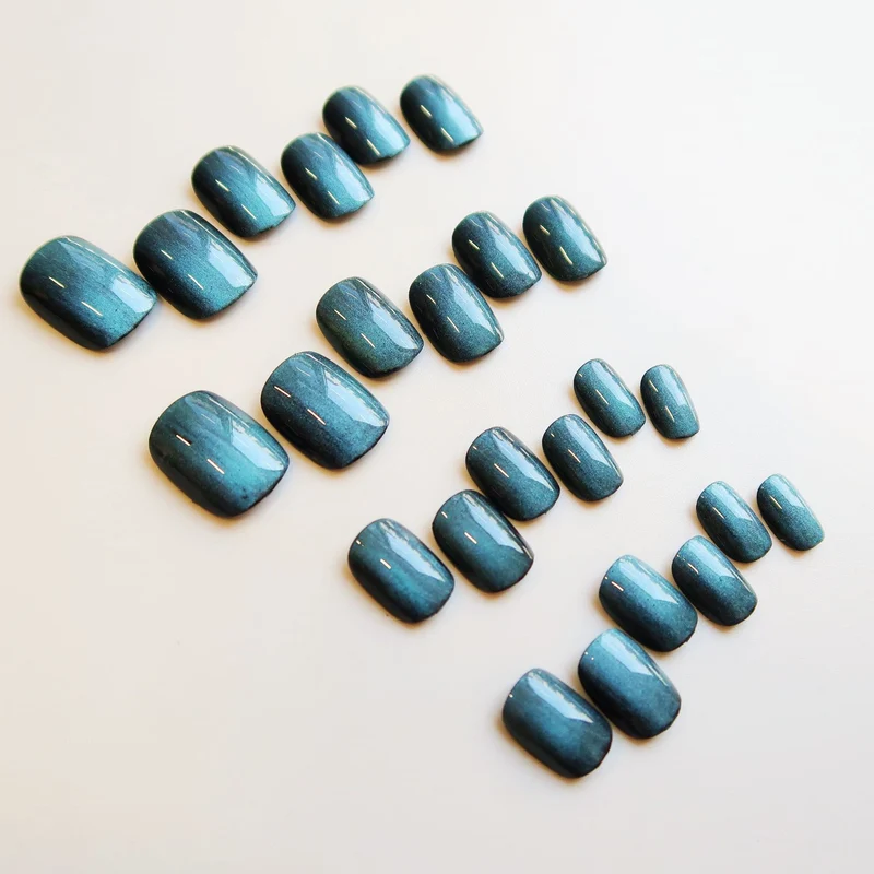 Funkelnd Elegantes Press-On Nagelset Brehn