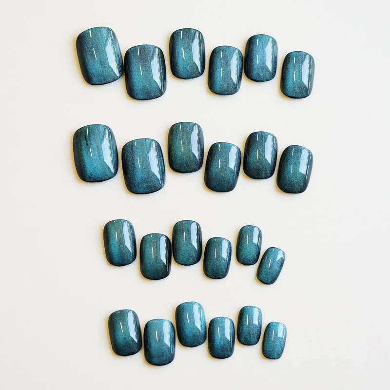 Funkelnd Elegantes Press-On Nagelset Brehn