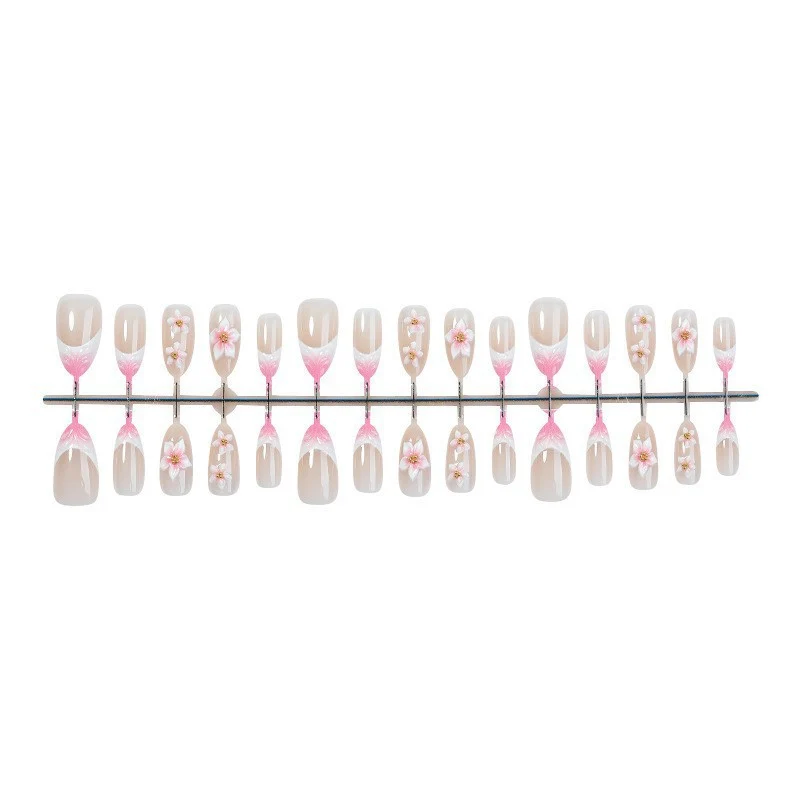 Floral Design Press-On Nail Set Brehn