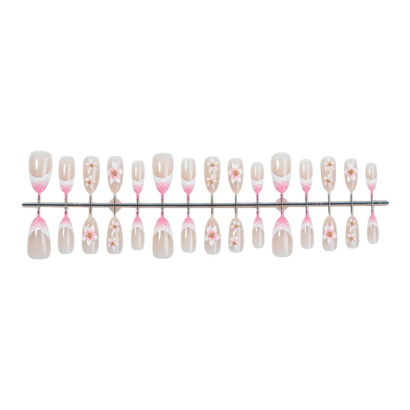 Floral Design Press-On Nail Set Brehn