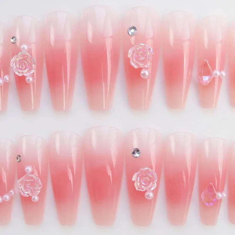 Premium Dekorative Strass Press-On Nagelkunst Brehn
