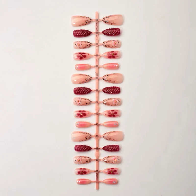 Floral Artistry Press-On Nail Set Brehn