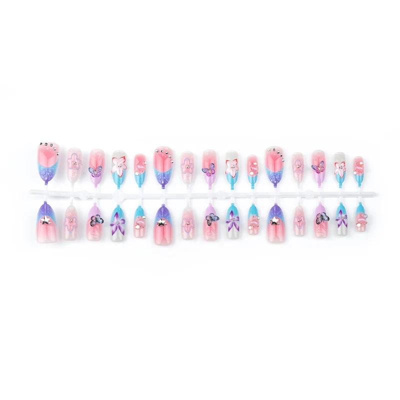 Floral Art Press-On Nagelkollektion Brehn