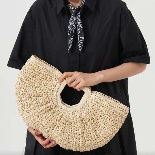 Designer-Strohtasche mit einzigartigem Schnitt Skanto