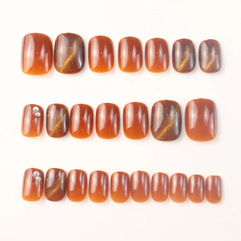 Strahlende Glossy Press-On Nagelkollektion Brehn