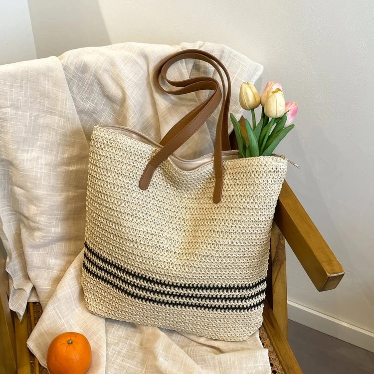 Vielseitige Stroh-Tragetasche mit Ledergriff Skanto