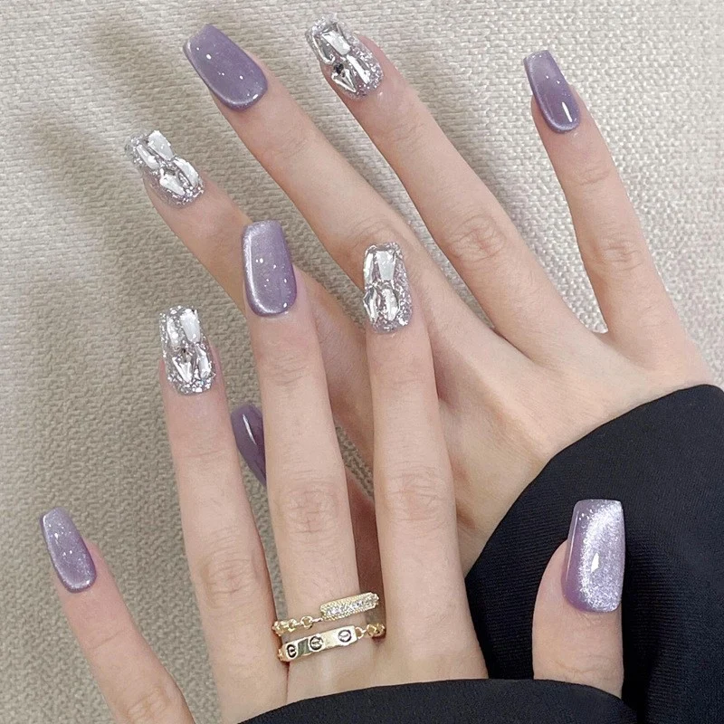Premium Dekorative Press-On Nail Art Set Brehn