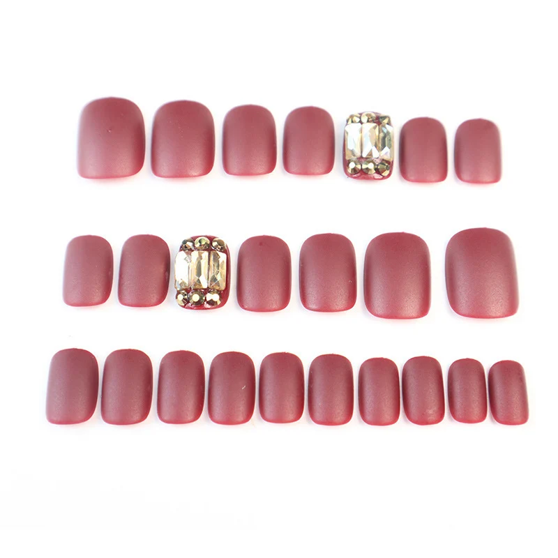 Premium Matte Press-On Nagelset mit Kristallakzenten Brehn
