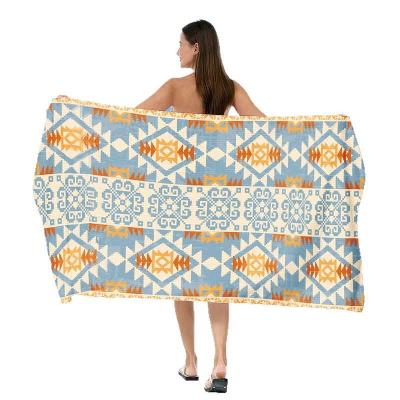Großzügig geschnittenes Strandtuch mit elegantem Mosaik-Design Skanto