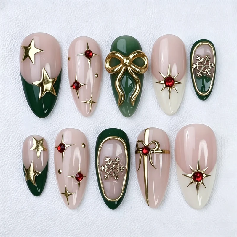 Festliches, thematisches Press-On Nageldesign-Set mit Gold- und Edelsteinelementen Brehn