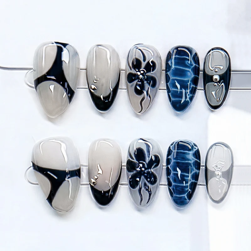 Elegantes Press-On-Nagelkunst-Set mit kreativem Design Brehn