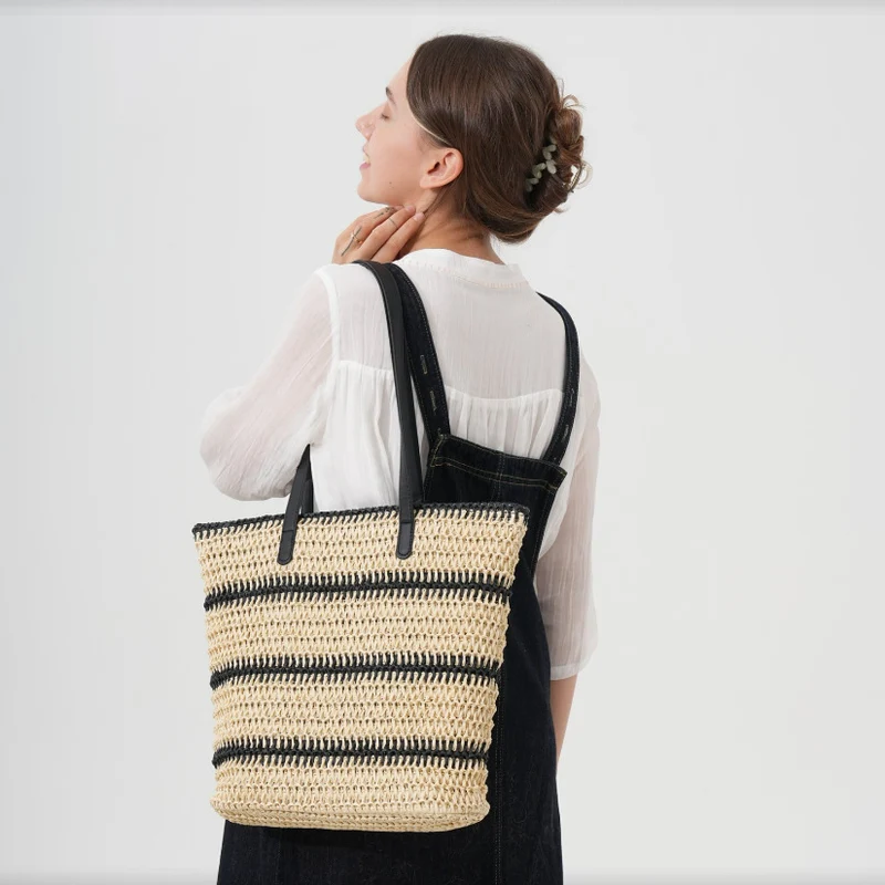 Geräumige Strandtasche aus geflochtenem Naturmaterial Skanto