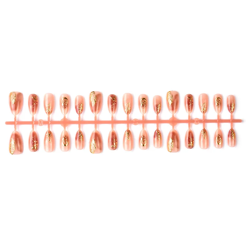 Elegantes Goldakzentiertes Press-On Nagelkunstset Brehn