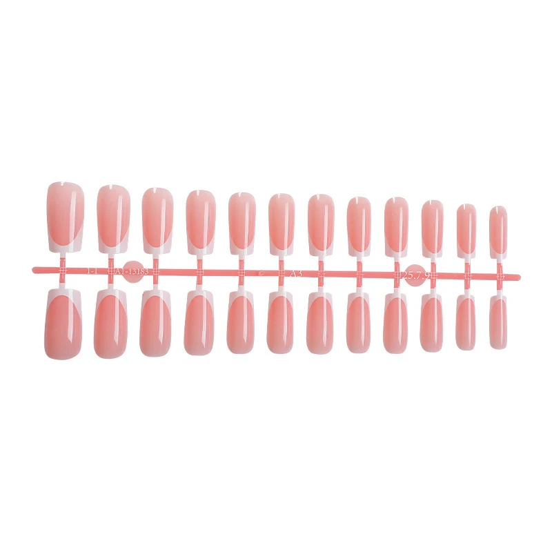Elegantes French Tip Press-On Nagel Set Brehn