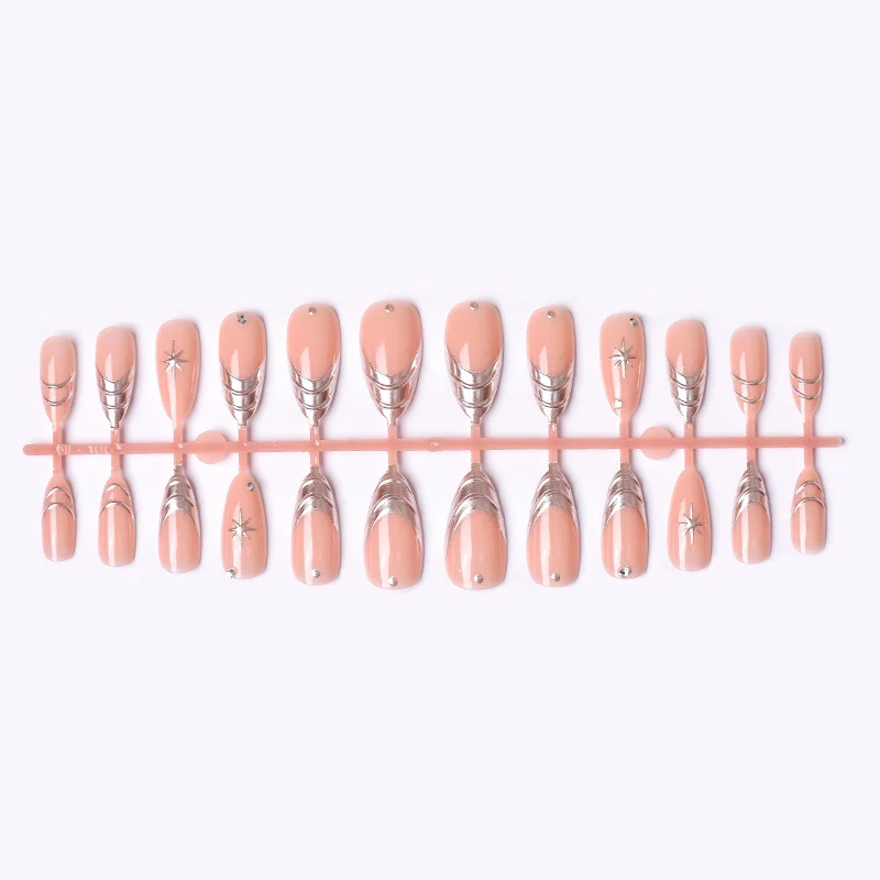 Elegantes Stiletto Nagelkunstdesign Brehn