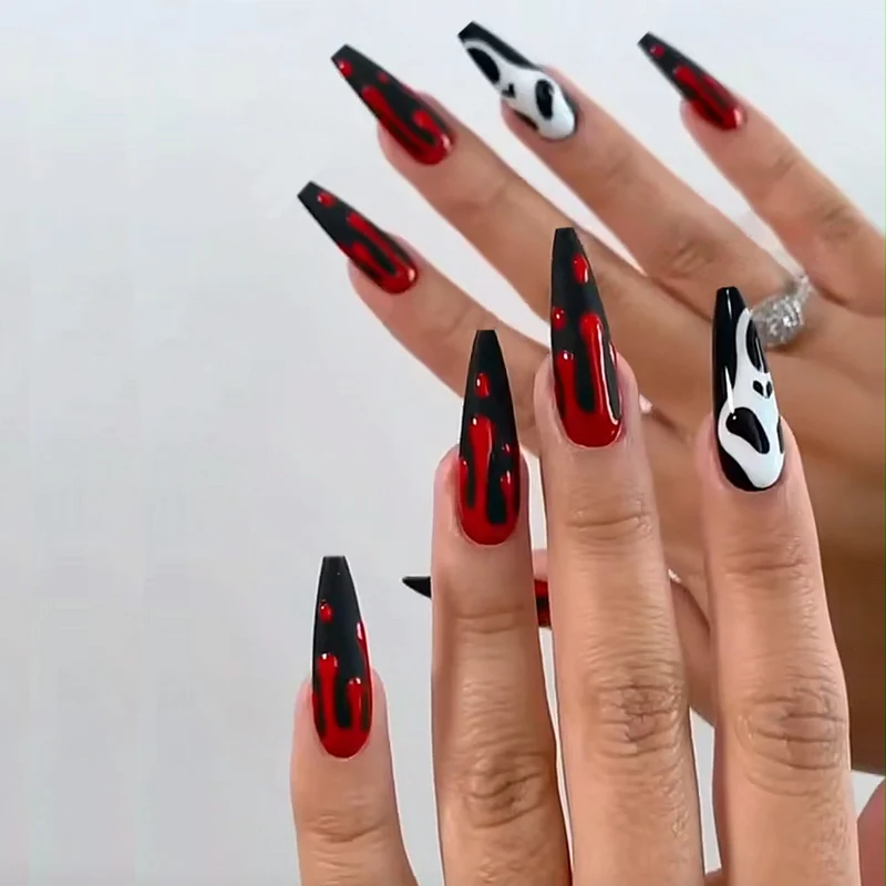 Gothic-Themen Press-On Nagelkunst Set Brehn