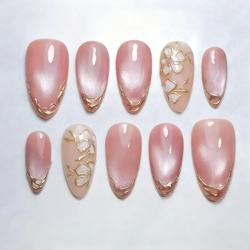 Elegantes blumeninspiriertes Press-On Nagelkunstset Brehn