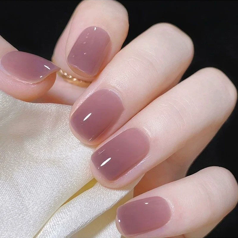 Glänzendes Fashion Press-On Nagelset Brehn