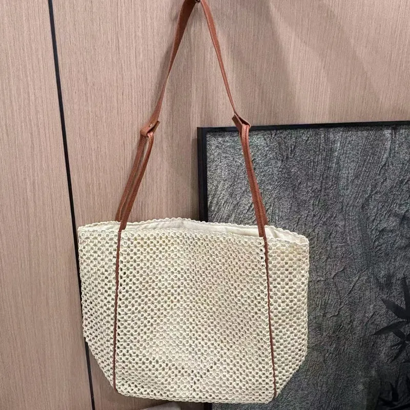Handgefertigte Netztasche mit Lederdetails Skanto