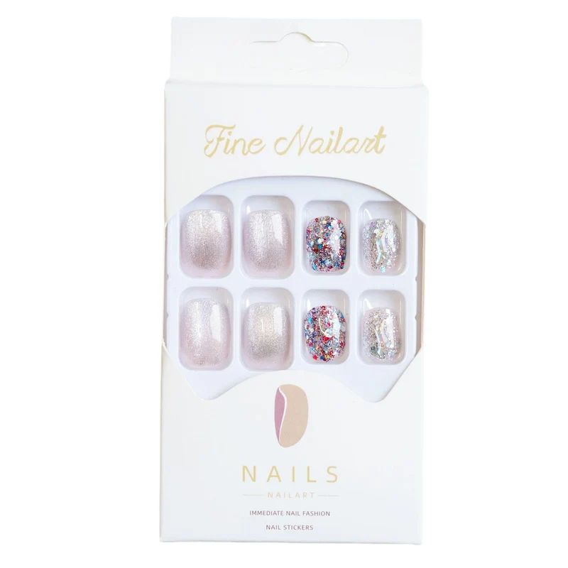 Glitzerndes Press-On Nagelset mit künstlerischem Foliendesign Brehn