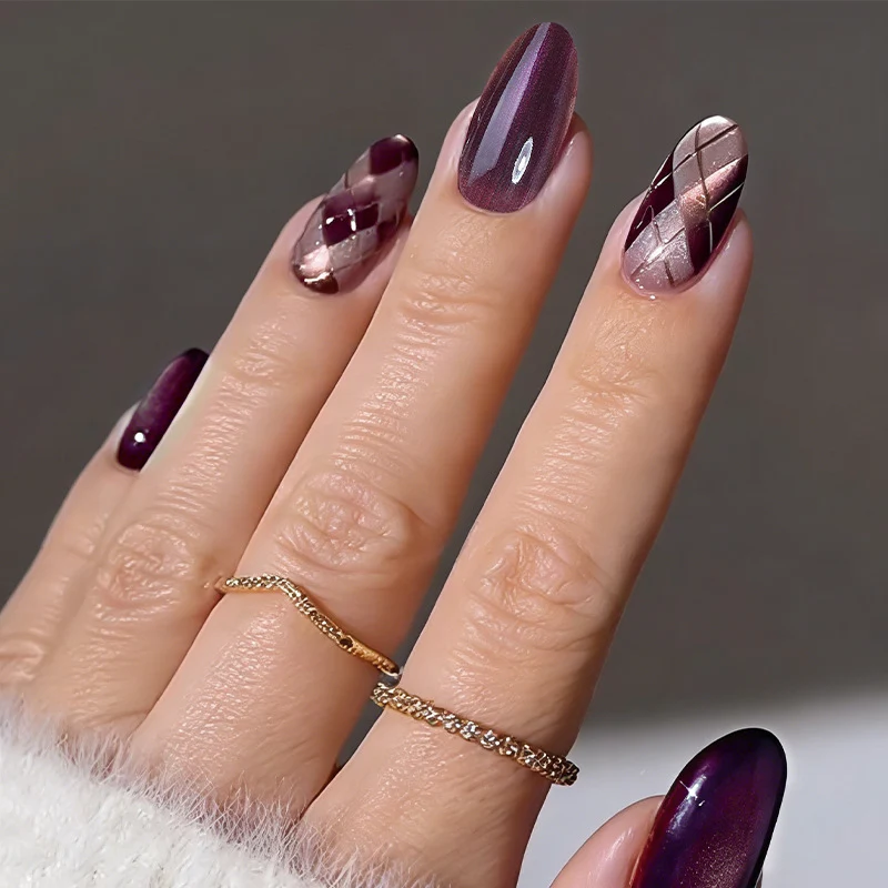 Elegante schicke Press-On Nagelkunstset Brehn