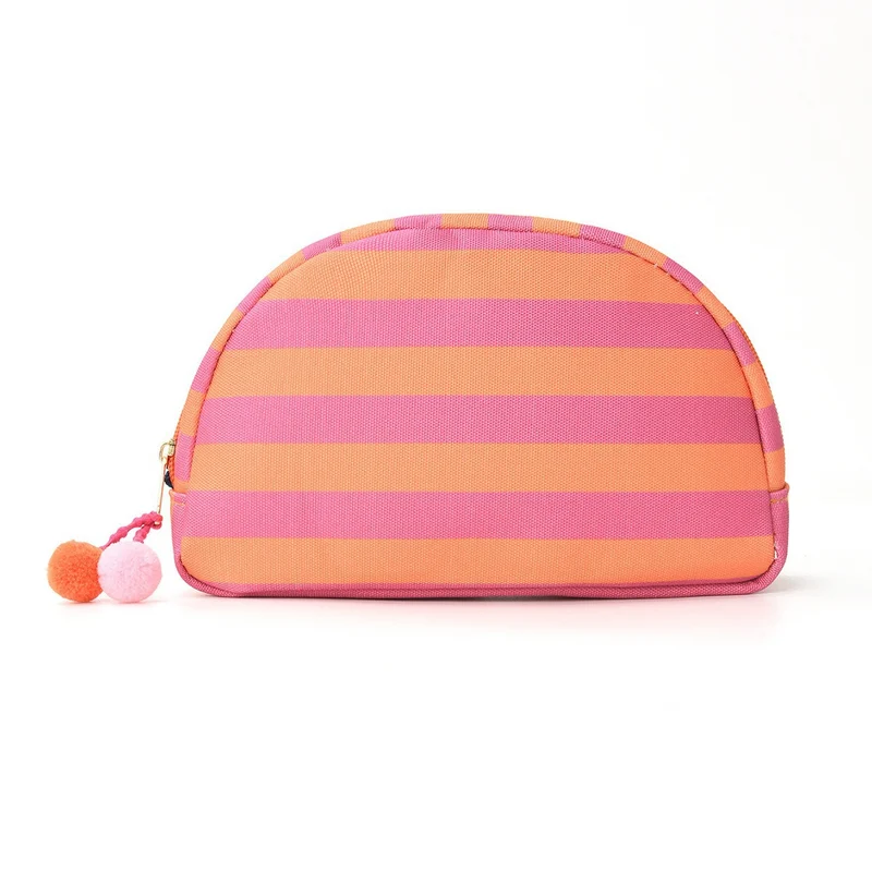 Moderne und stilvolle Kosmetiktasche Skanto