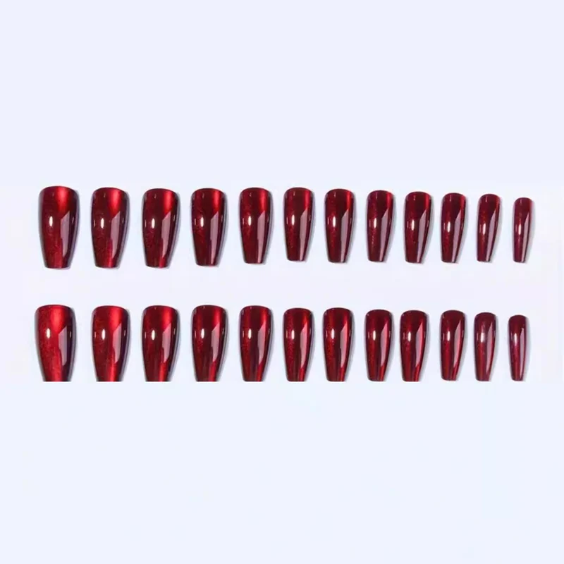 Glänzendes Press-On-Nagelset mit elegantem Finish Brehn