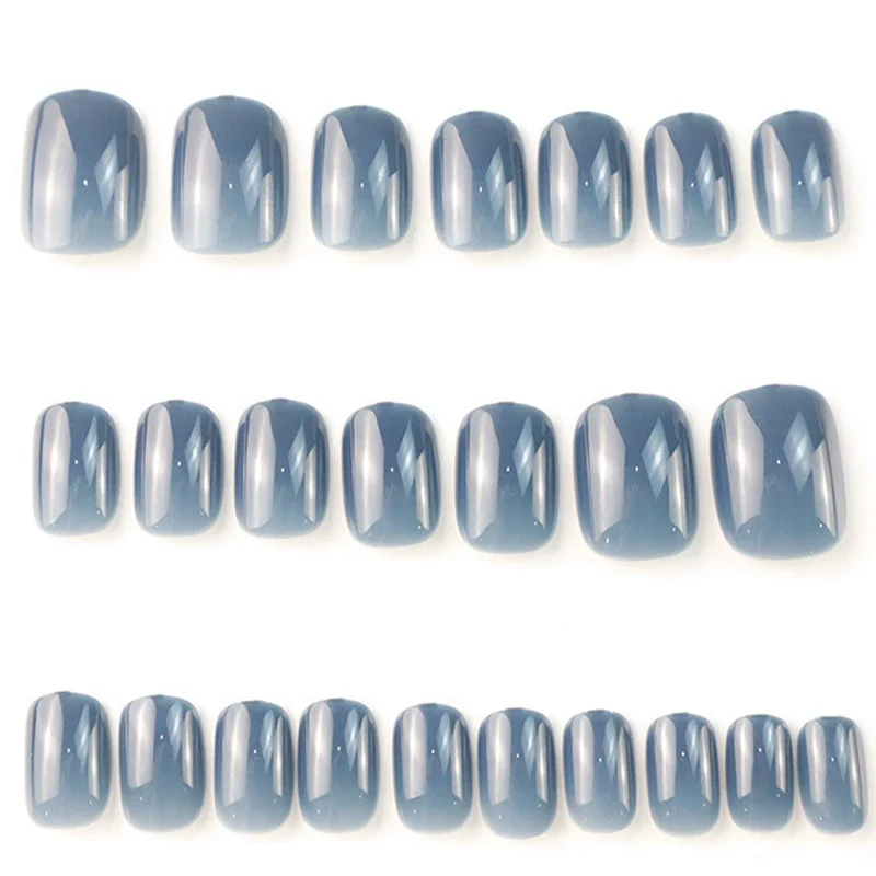 Glänzendes Press-On-Nagelset mit funkelndem Finish Brehn