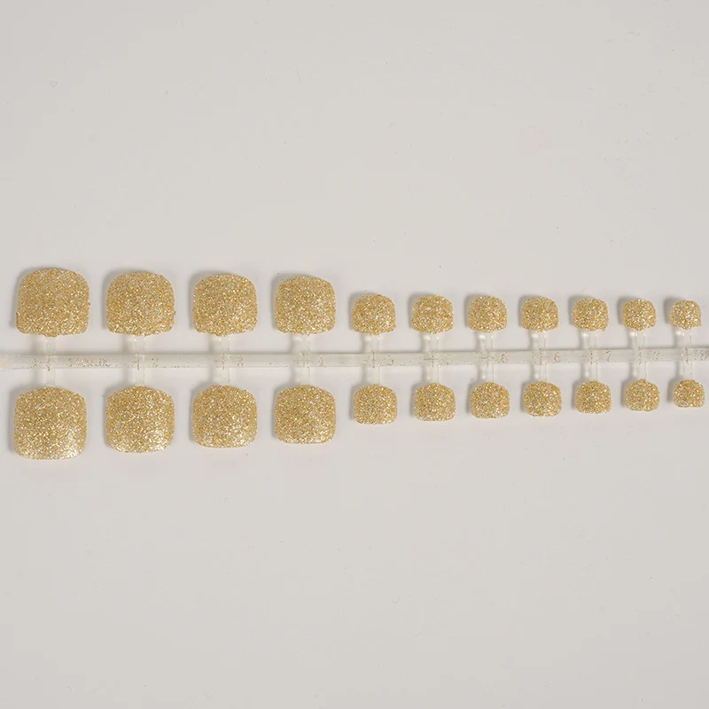 Glitzerndes Press-On Fußnagelset Brehn