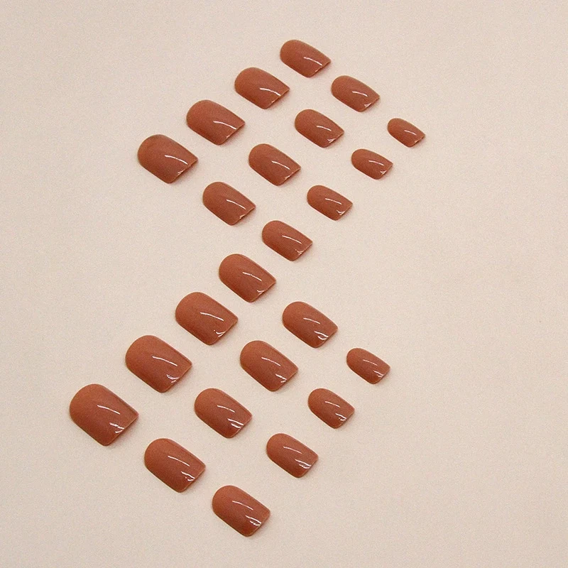 Glänzendes Press-On Nagelset Brehn