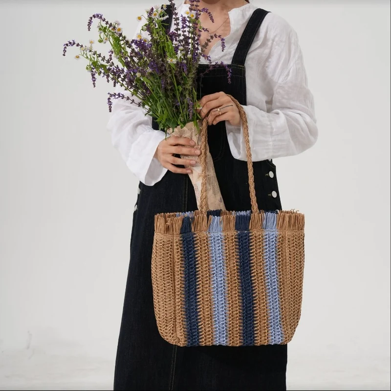 Geflochtene Tragetasche mit einzigartigem Textur-Design Skanto