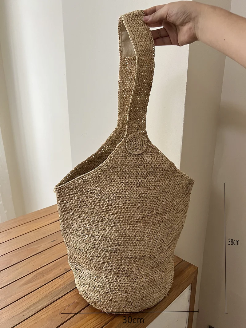 Handgefertigte Strohtasche mit weichem Innenfutter Skanto