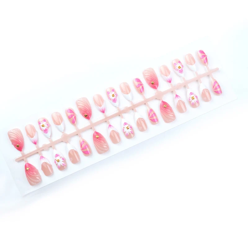 Künstlerisches Floral Press-On Nagelset 1790738582