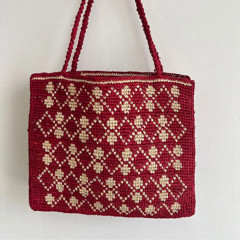 Handgemachte Stricktasche mit Blumenmuster Skanto