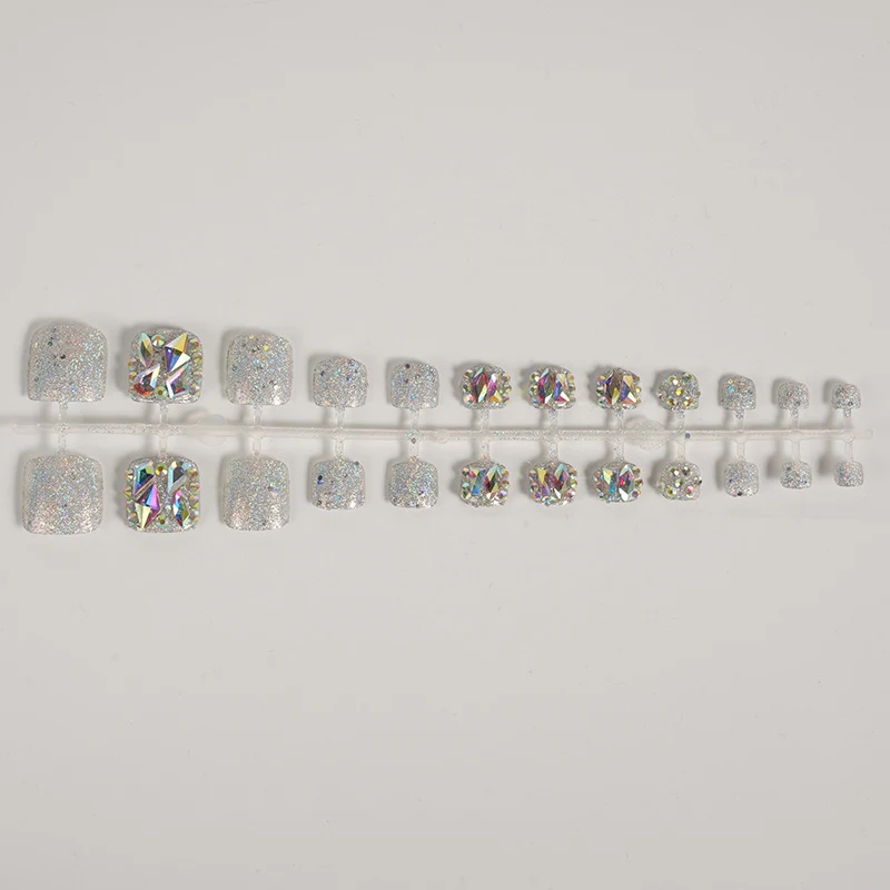 Glamourös mit Strass verziertes Druck-Nagelkunst-Set Brehn
