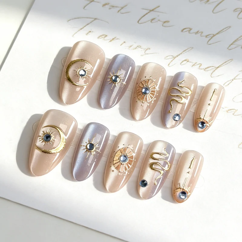 Himmlisch inspiriertes Press-On-Nagelkunst-Set Brehn