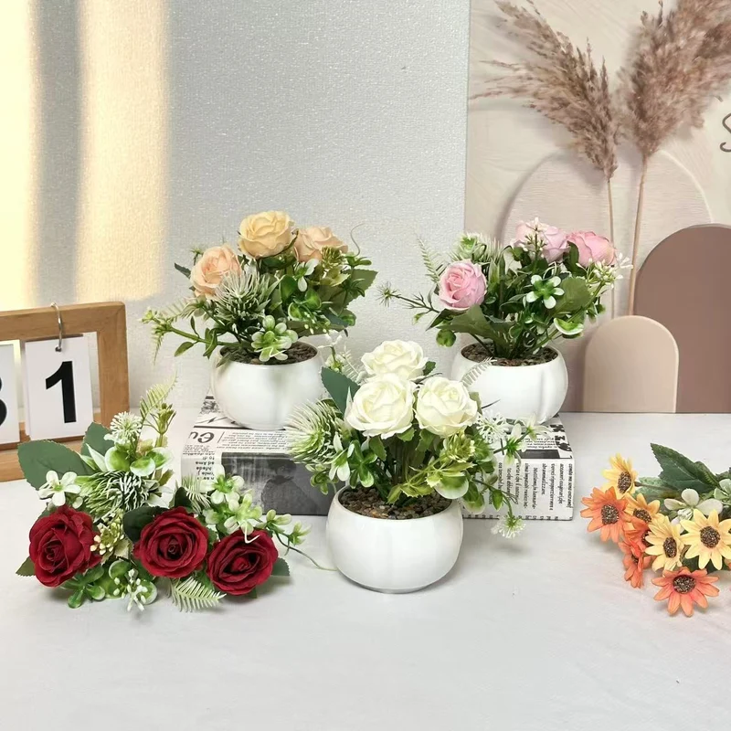 Dekorative Miniatur Blumenarrangement
