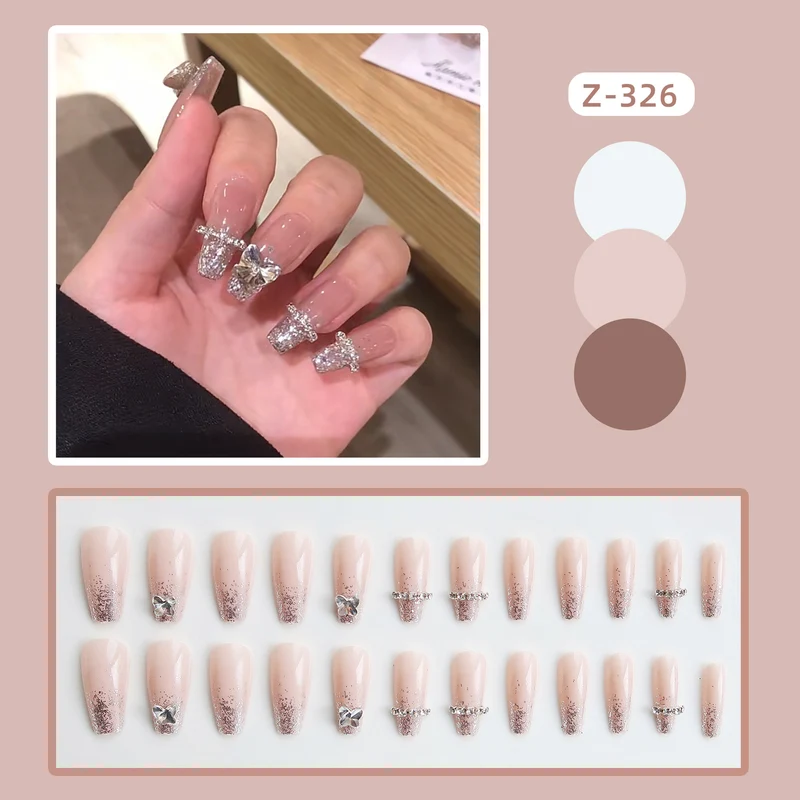 Glamouröse mit Strass verzierte Press-On Nagelset Brehn