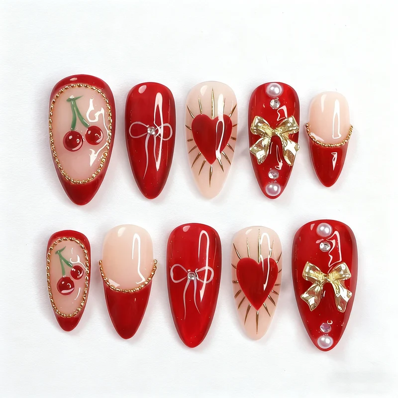 Dekorative Herz- und Kirsch-Press-On-Nagelkunst Brehn