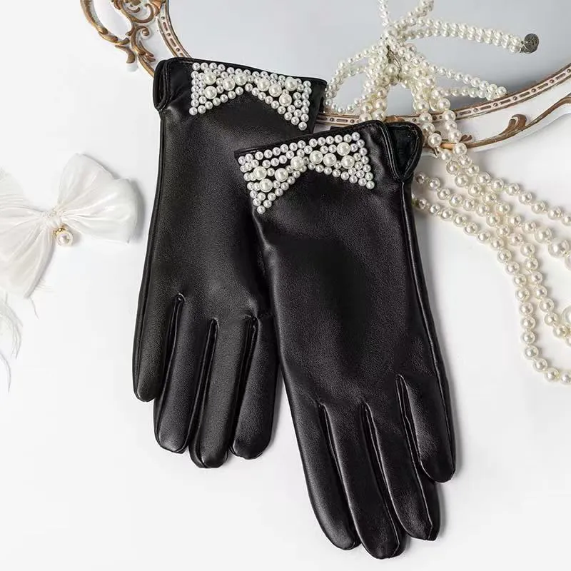 Elegante Lederhandschuhe mit Kettendetails Brehn