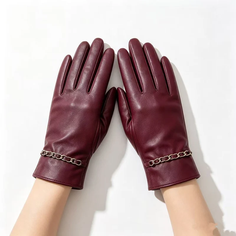 Elegante Lederhandschuhe mit Kettendetails Brehn