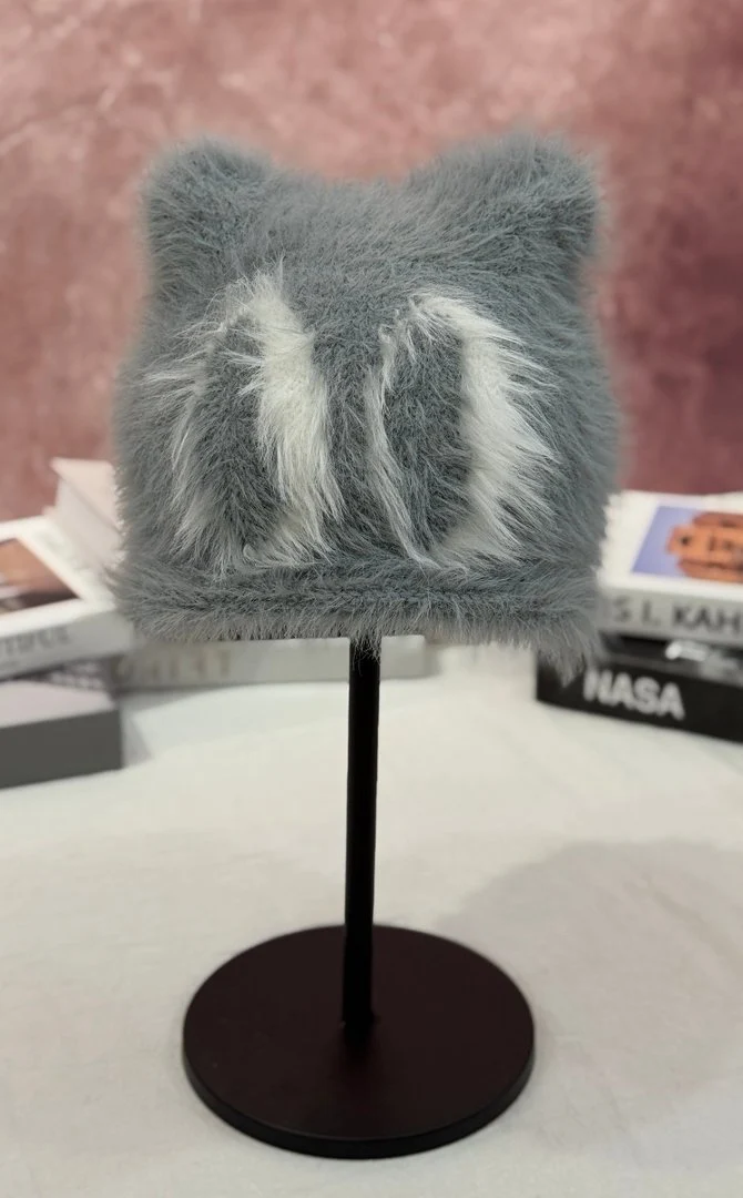 Gemütliche Kunstfell-Katzenohr-Mütze Brehn