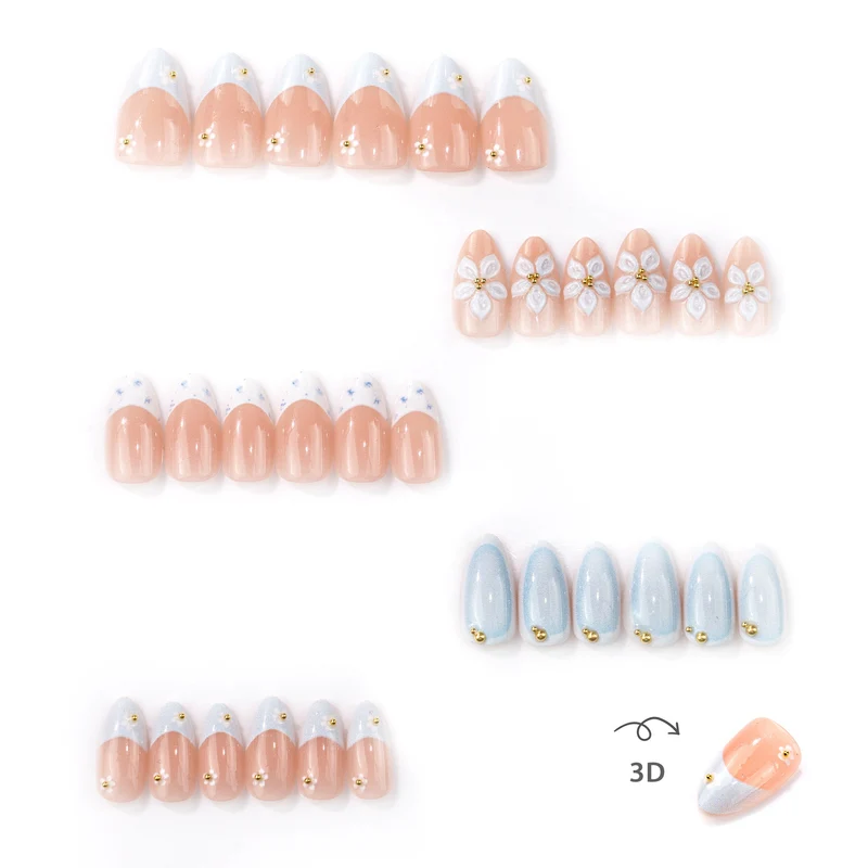 Künstlerisches floral-verziertes Press-On Nageldesign
