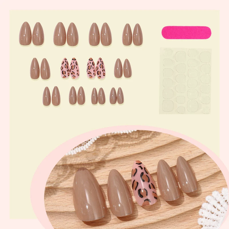 Kreatives Tierdruck Press-On Nagelkunst Set Brehn