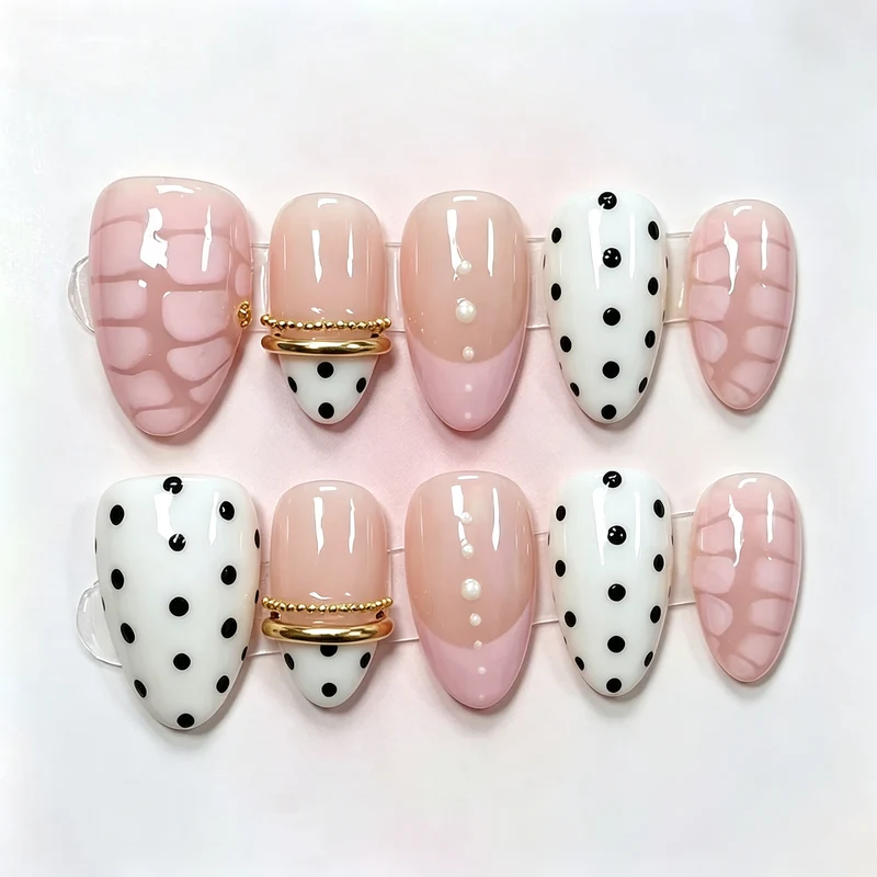 Chic Polka Dot Press-On Nagel Set Brehn