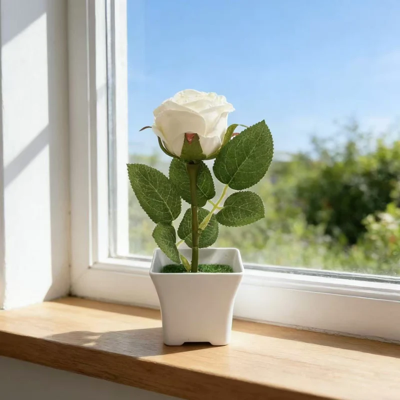 Künstliche Orchideenpflanze für dekorative Wohnraumgestaltung