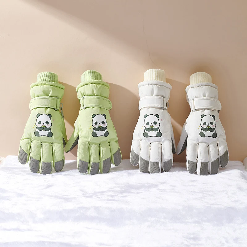Niedliche tierische isolierte Winterhandschuhe Brehn