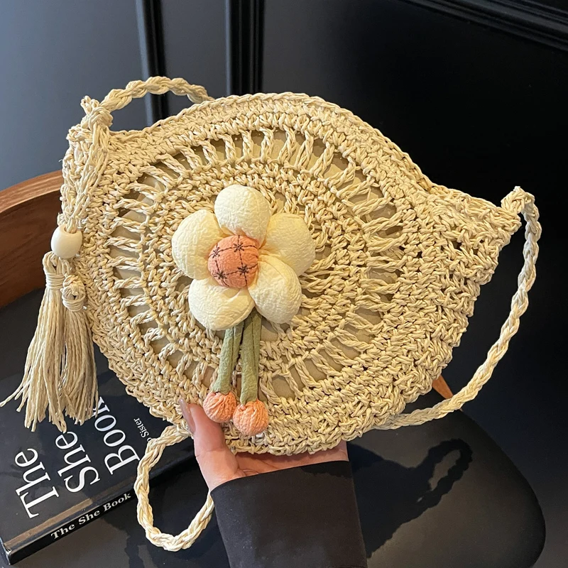 Handgeknüpfte blumenförmige Tasche Skanto